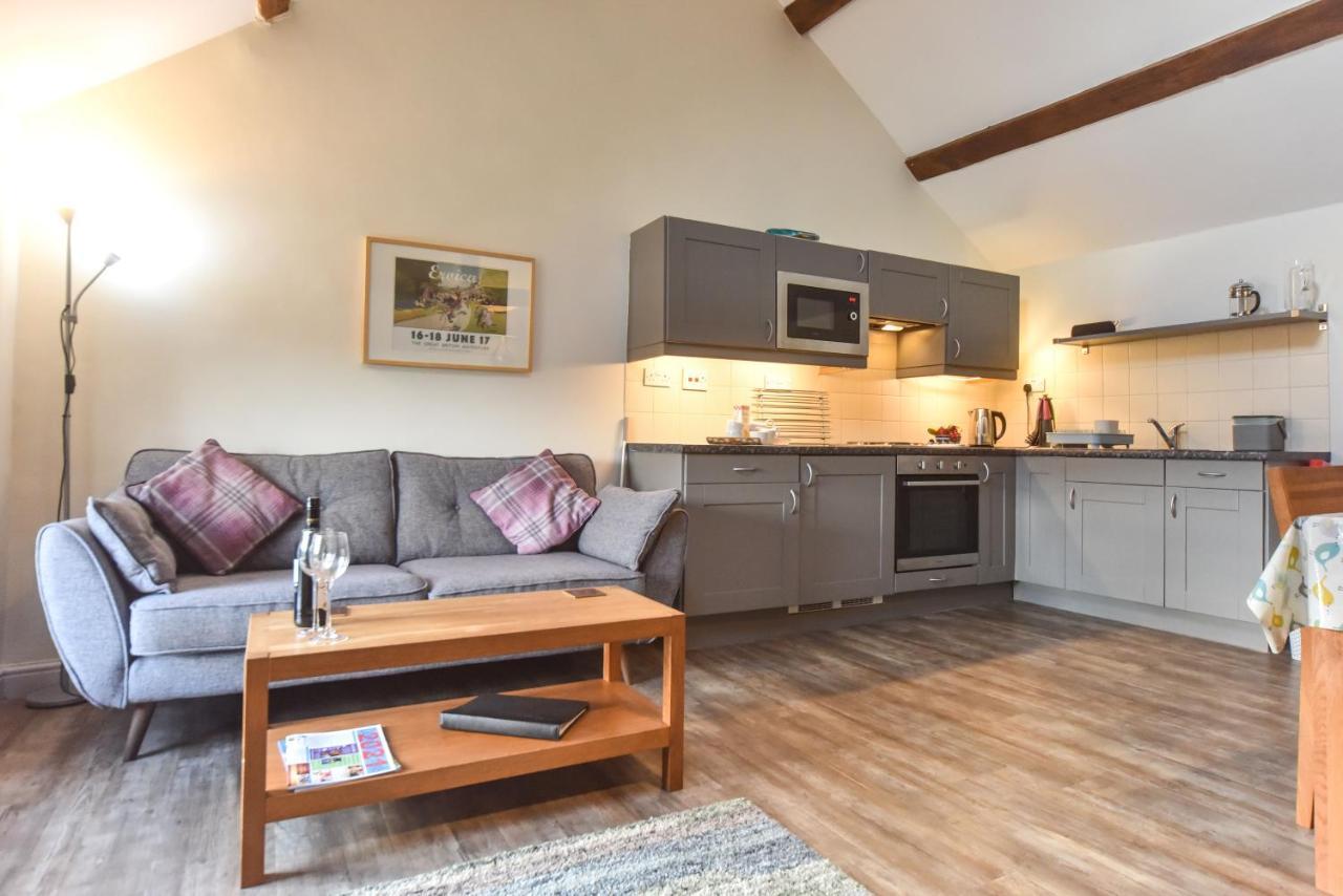 Church Farm Holiday Cottages - Pinster Cottage Ashbourne  Eksteriør billede