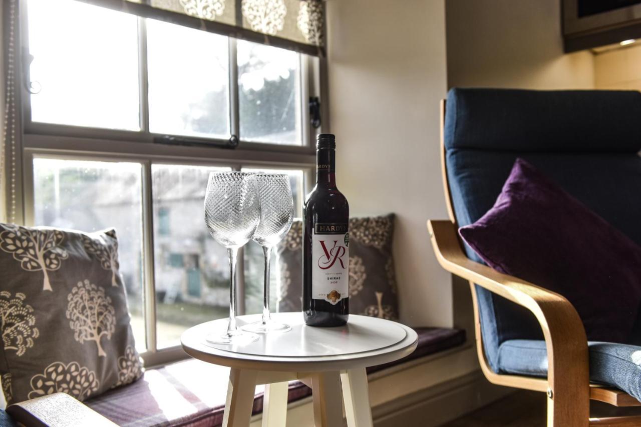 Church Farm Holiday Cottages - Pinster Cottage Ashbourne  Eksteriør billede